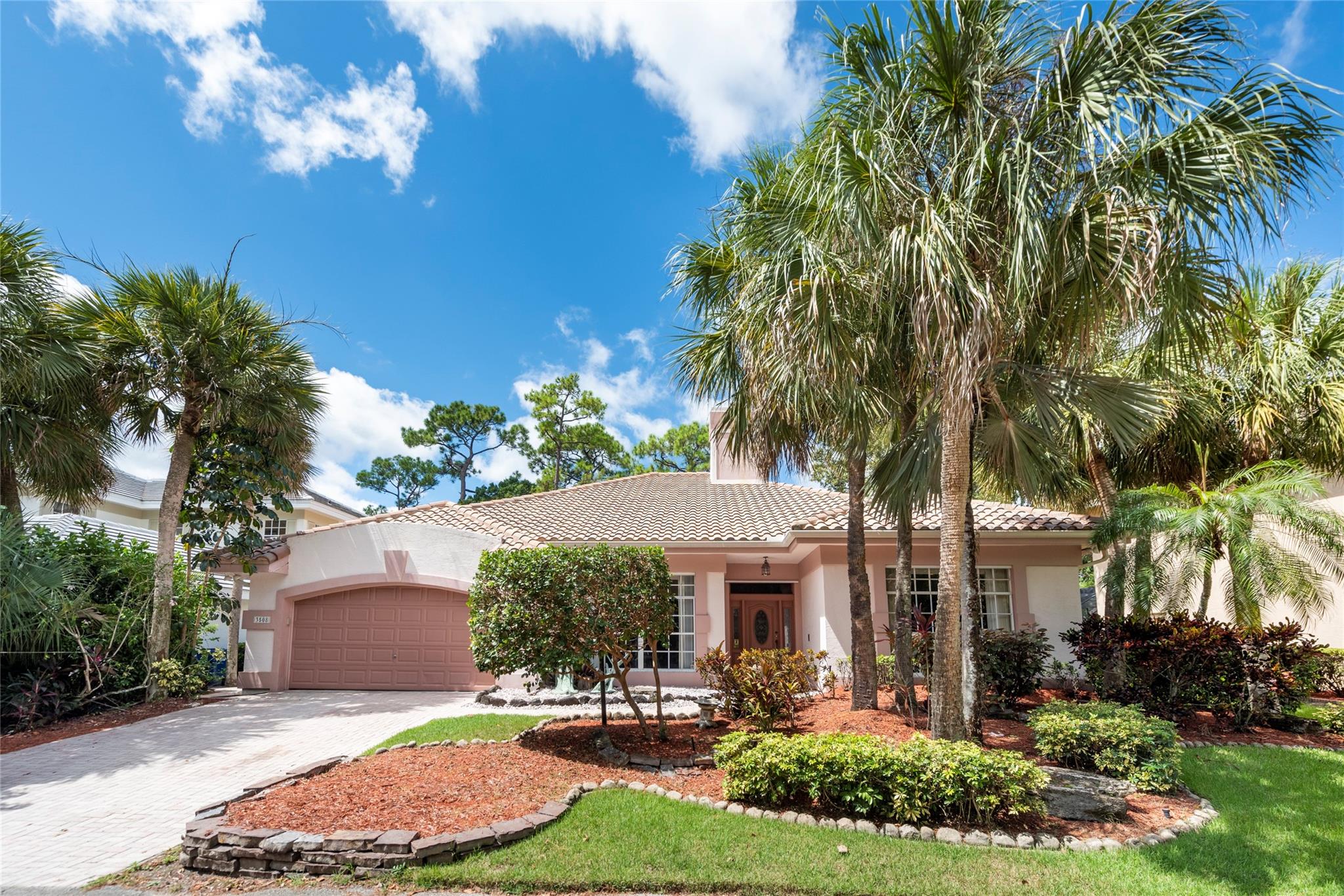 3508 Wildflower Dr
