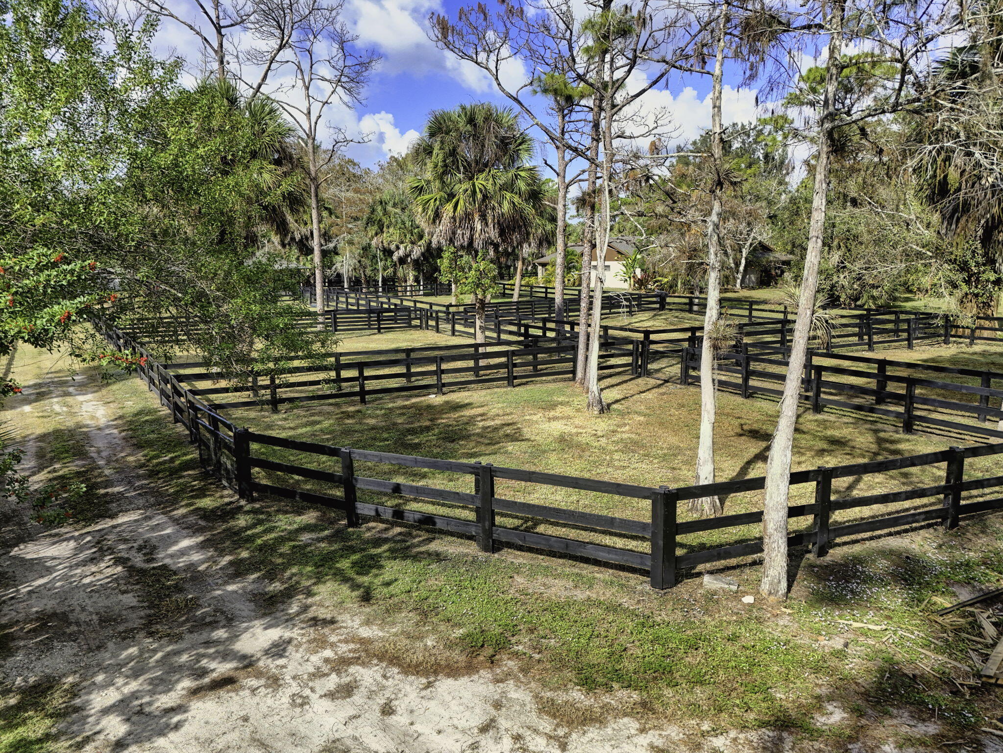 FOX TRAIL - Residential