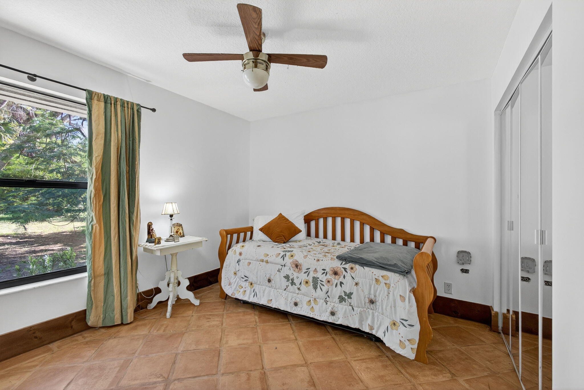 FOX TRAIL - Residential