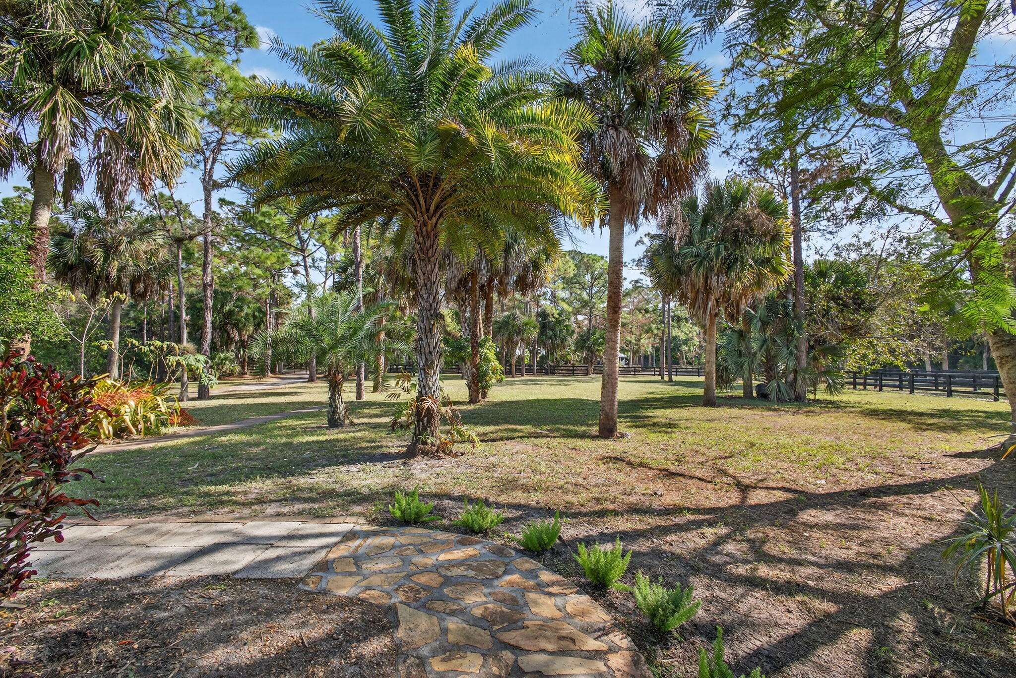 FOX TRAIL - Residential