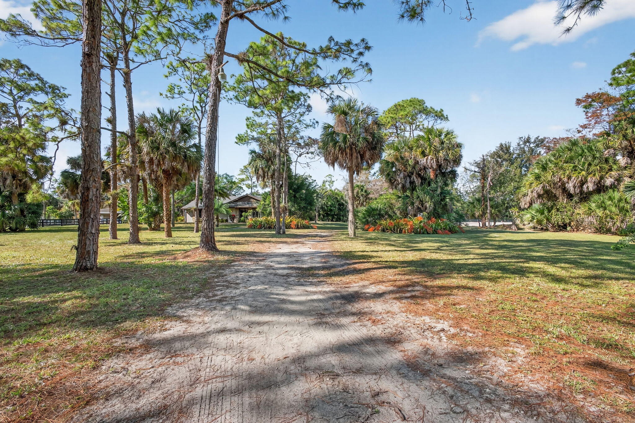 FOX TRAIL - Residential