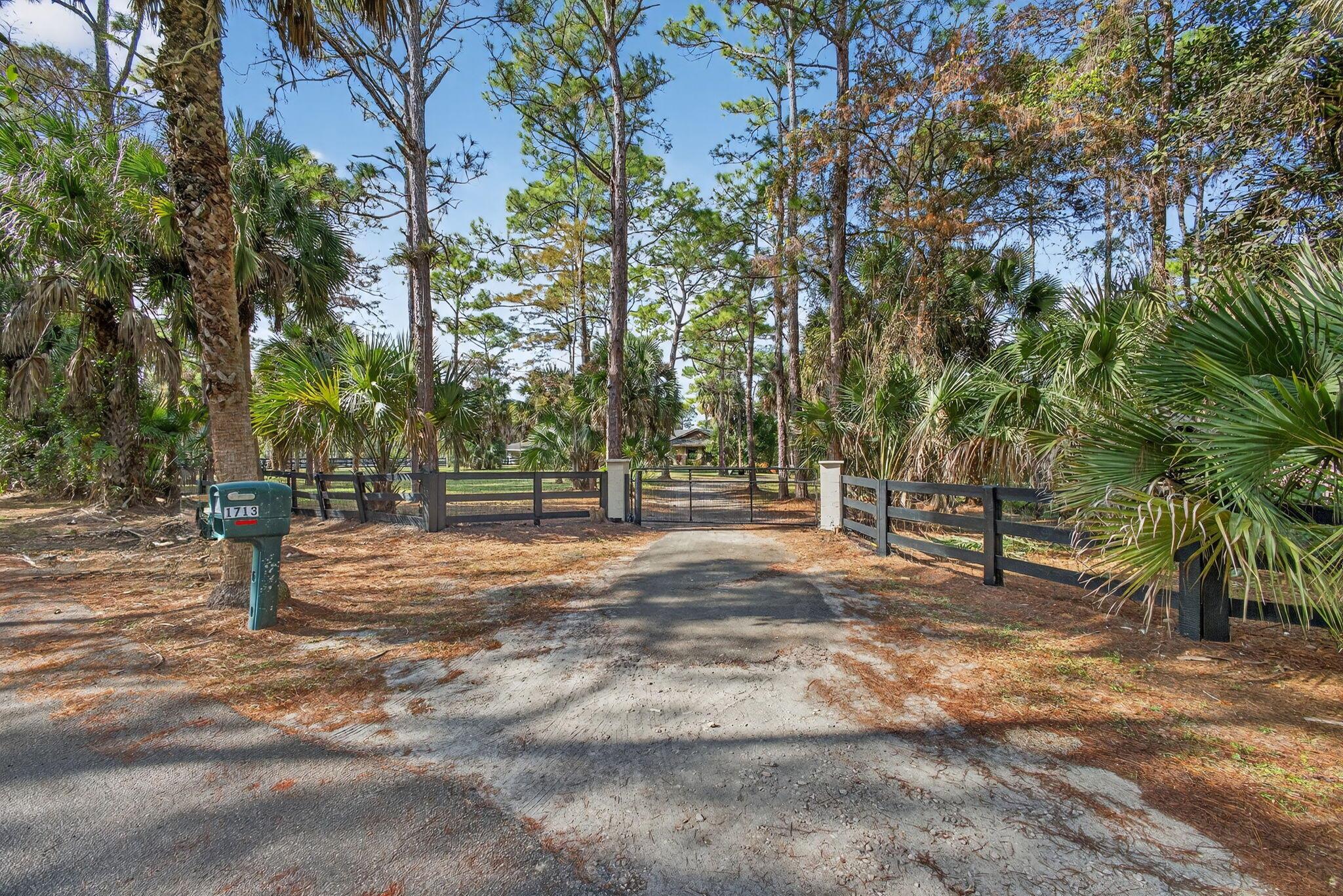 FOX TRAIL - Residential