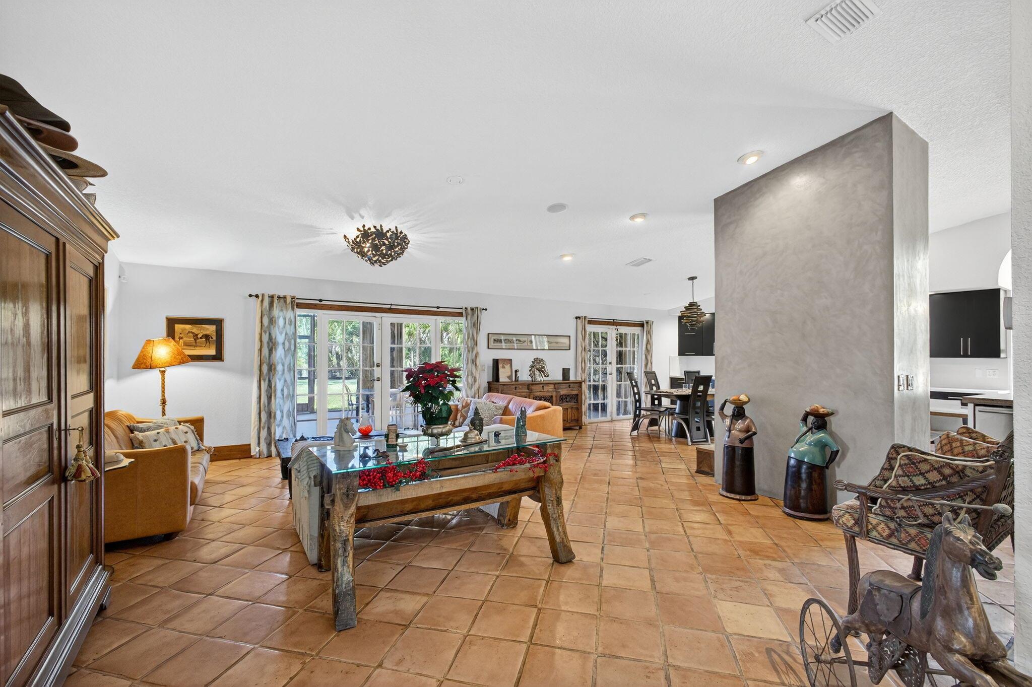 FOX TRAIL - Residential