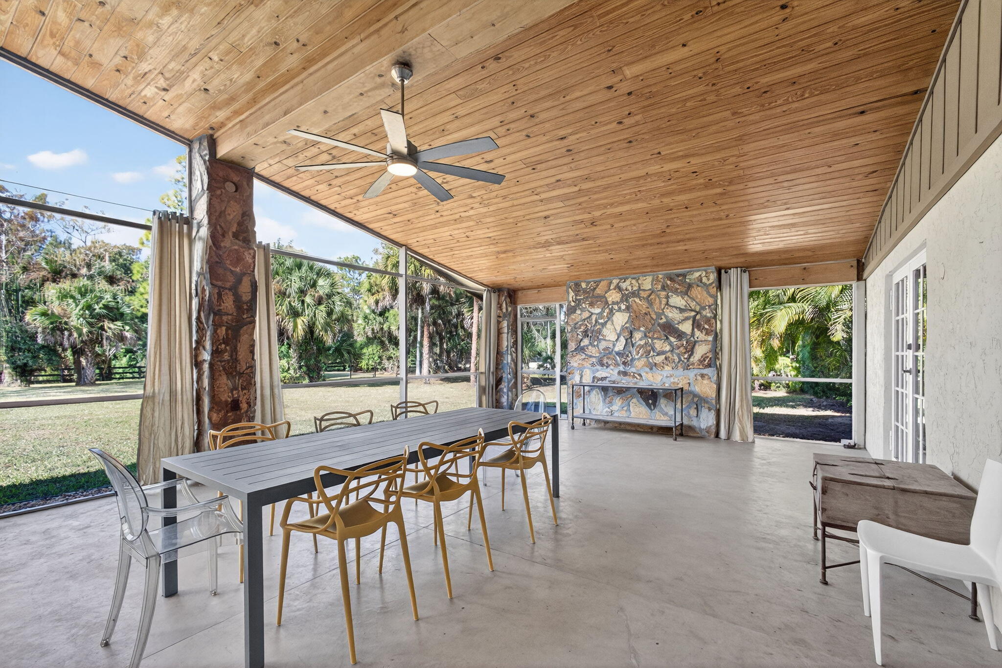 FOX TRAIL - Residential