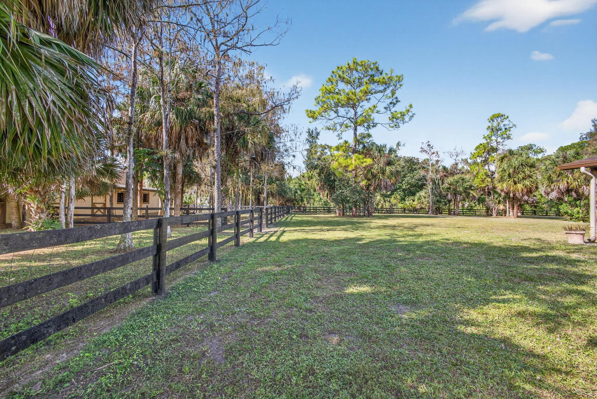 FOX TRAIL - Residential