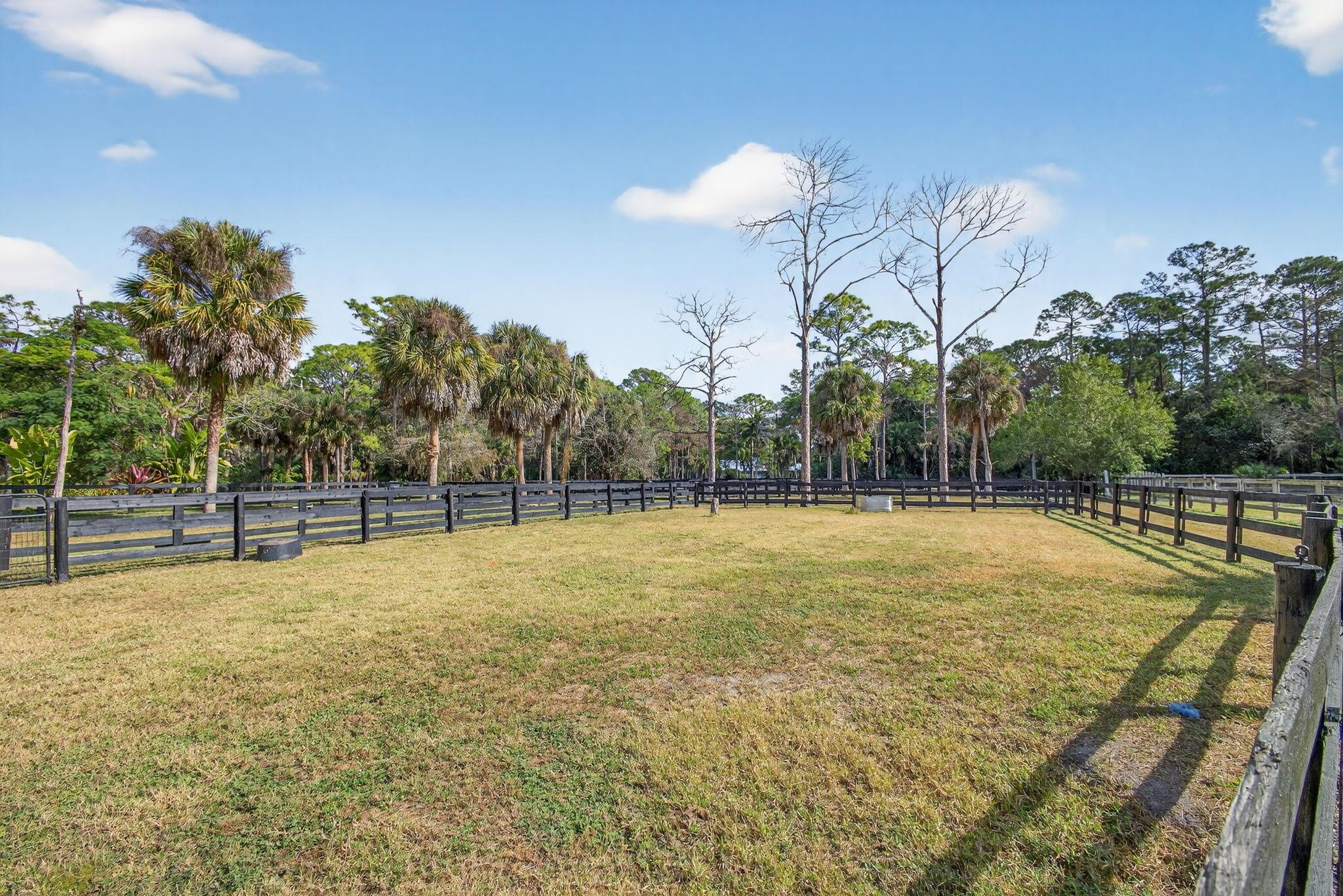 FOX TRAIL - Residential