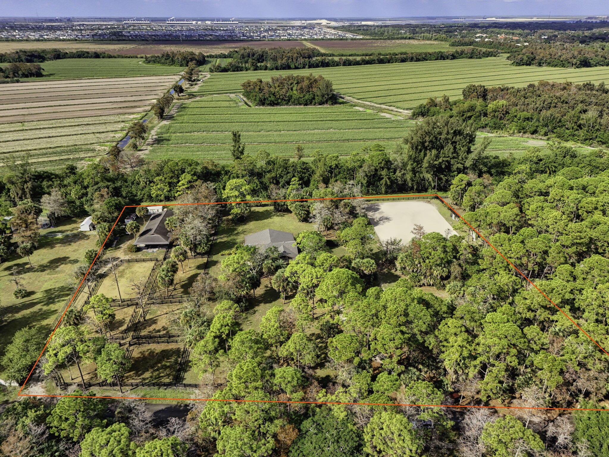 FOX TRAIL - Residential