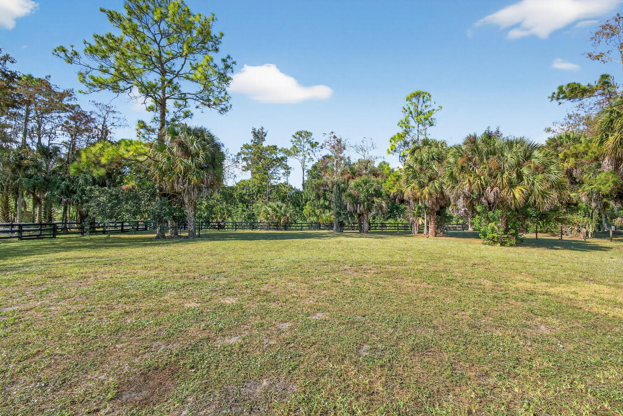 FOX TRAIL - Residential