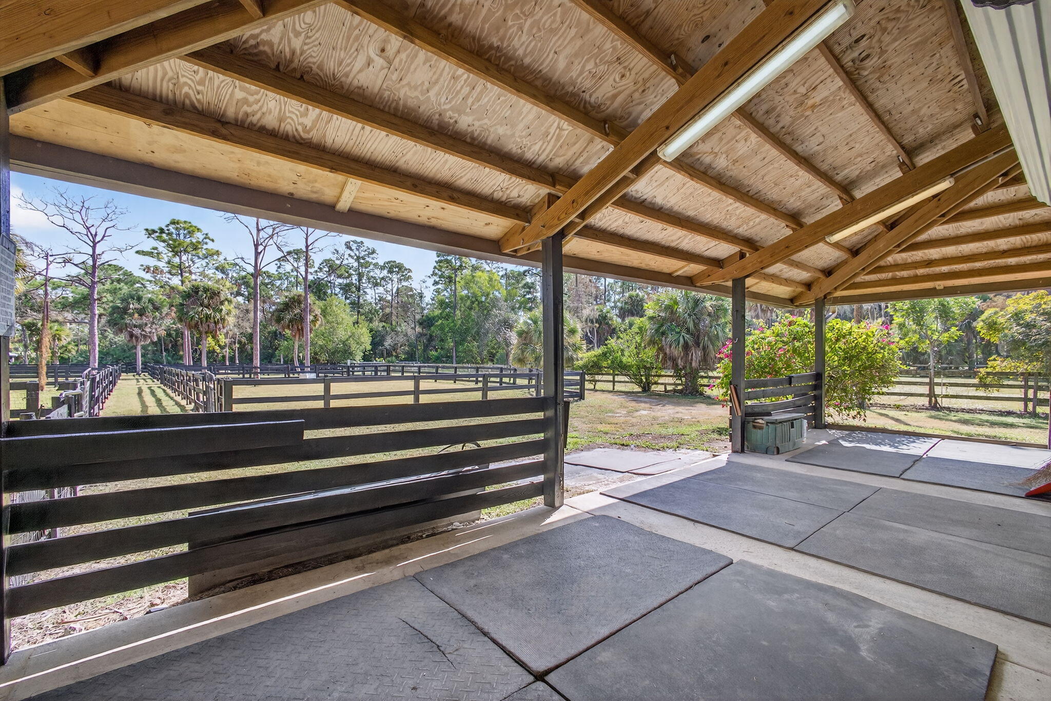 FOX TRAIL - Residential