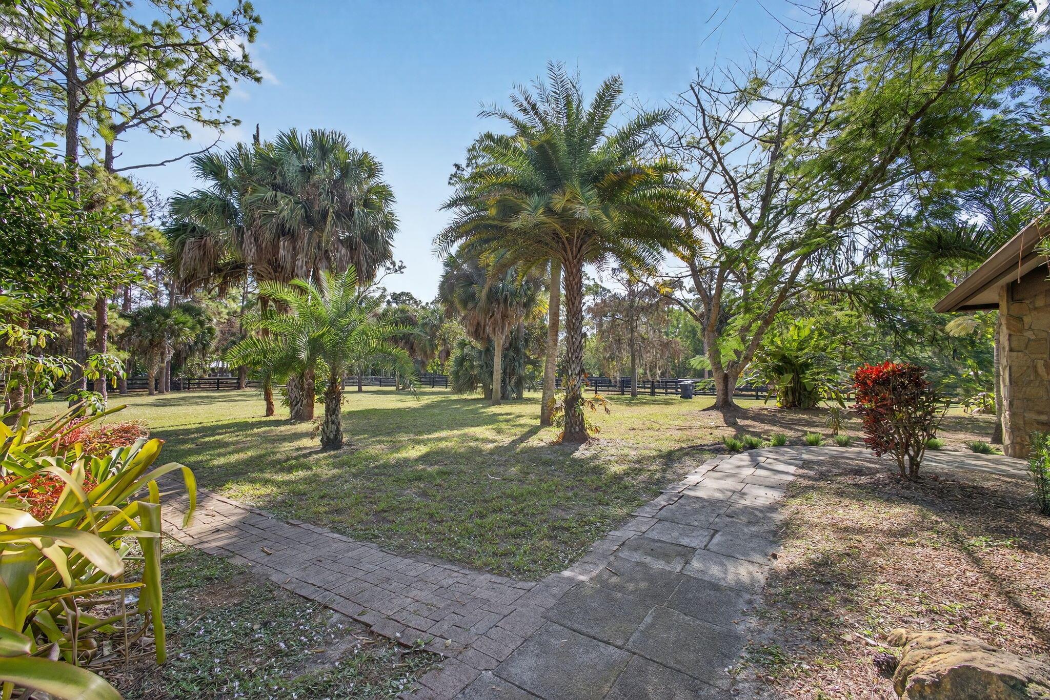 FOX TRAIL - Residential