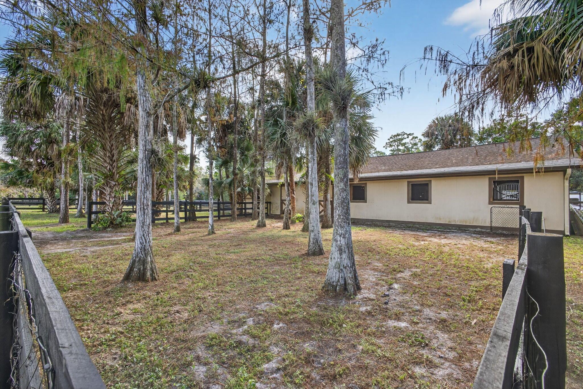 FOX TRAIL - Residential