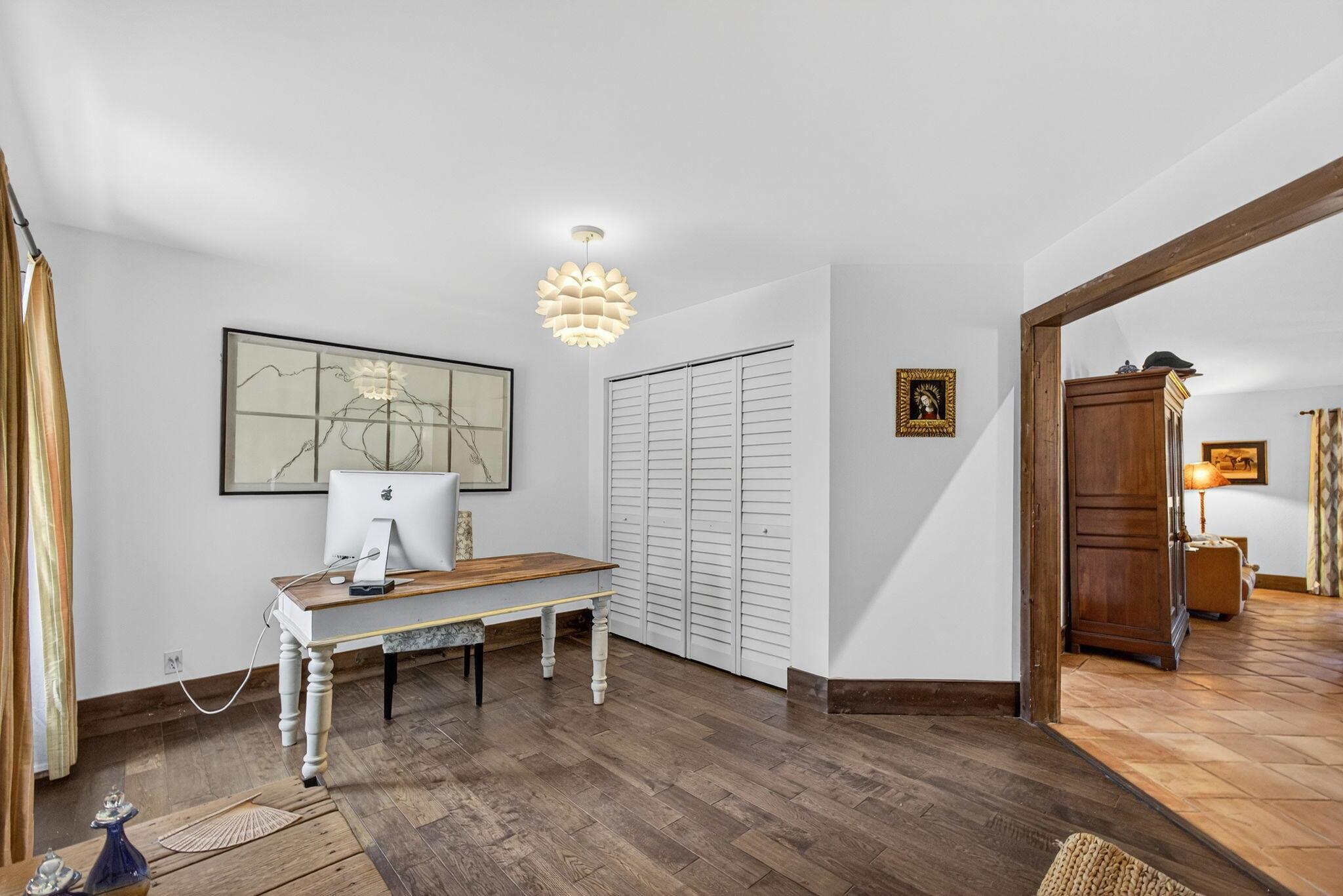 FOX TRAIL - Residential