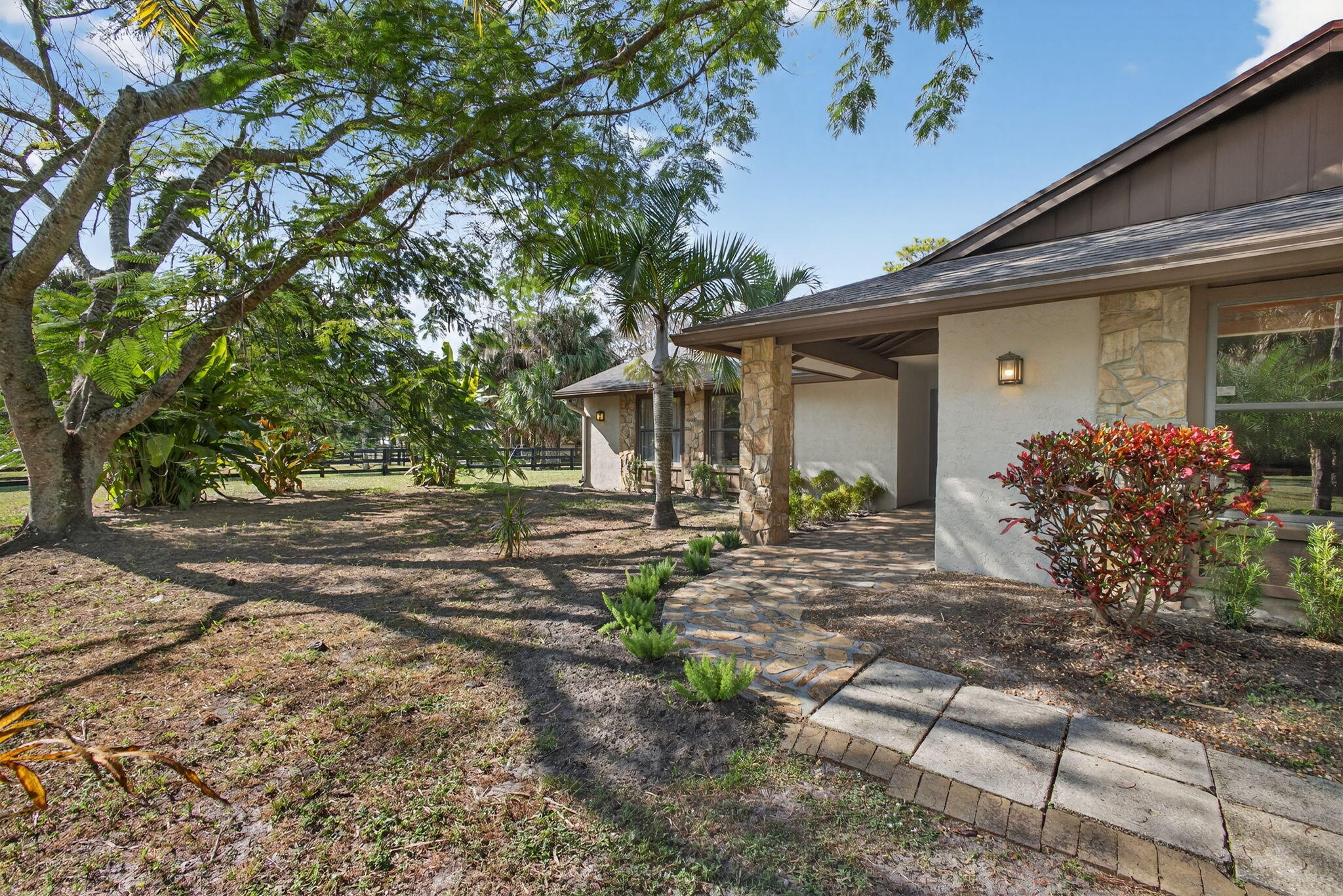 FOX TRAIL - Residential