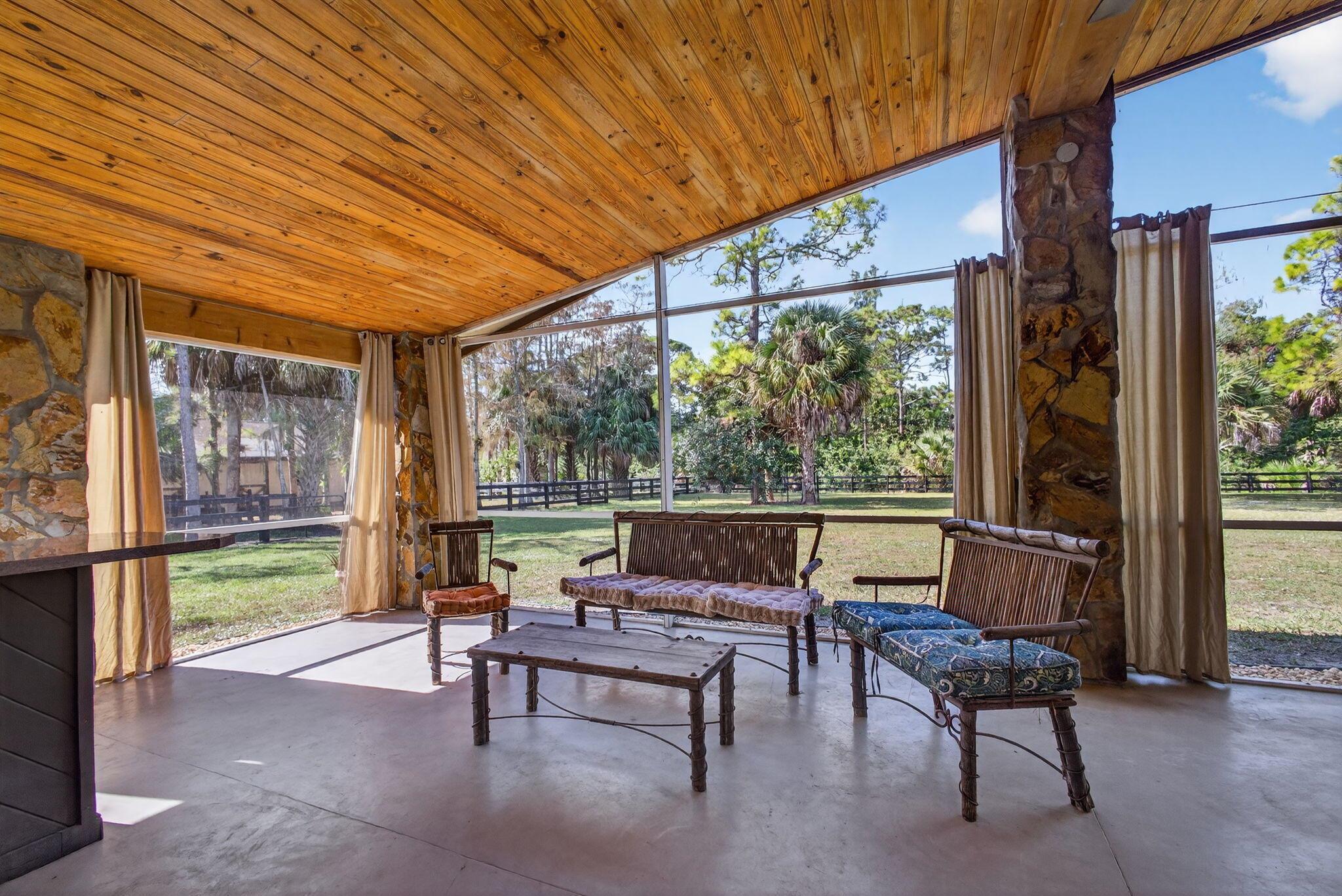 FOX TRAIL - Residential