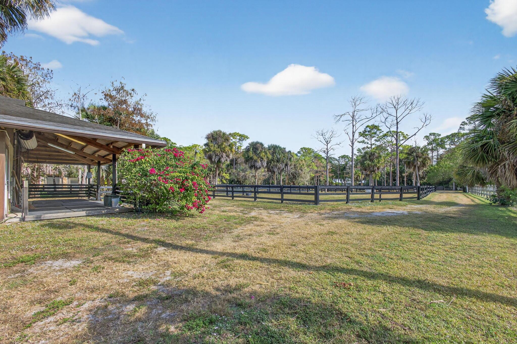 FOX TRAIL - Residential