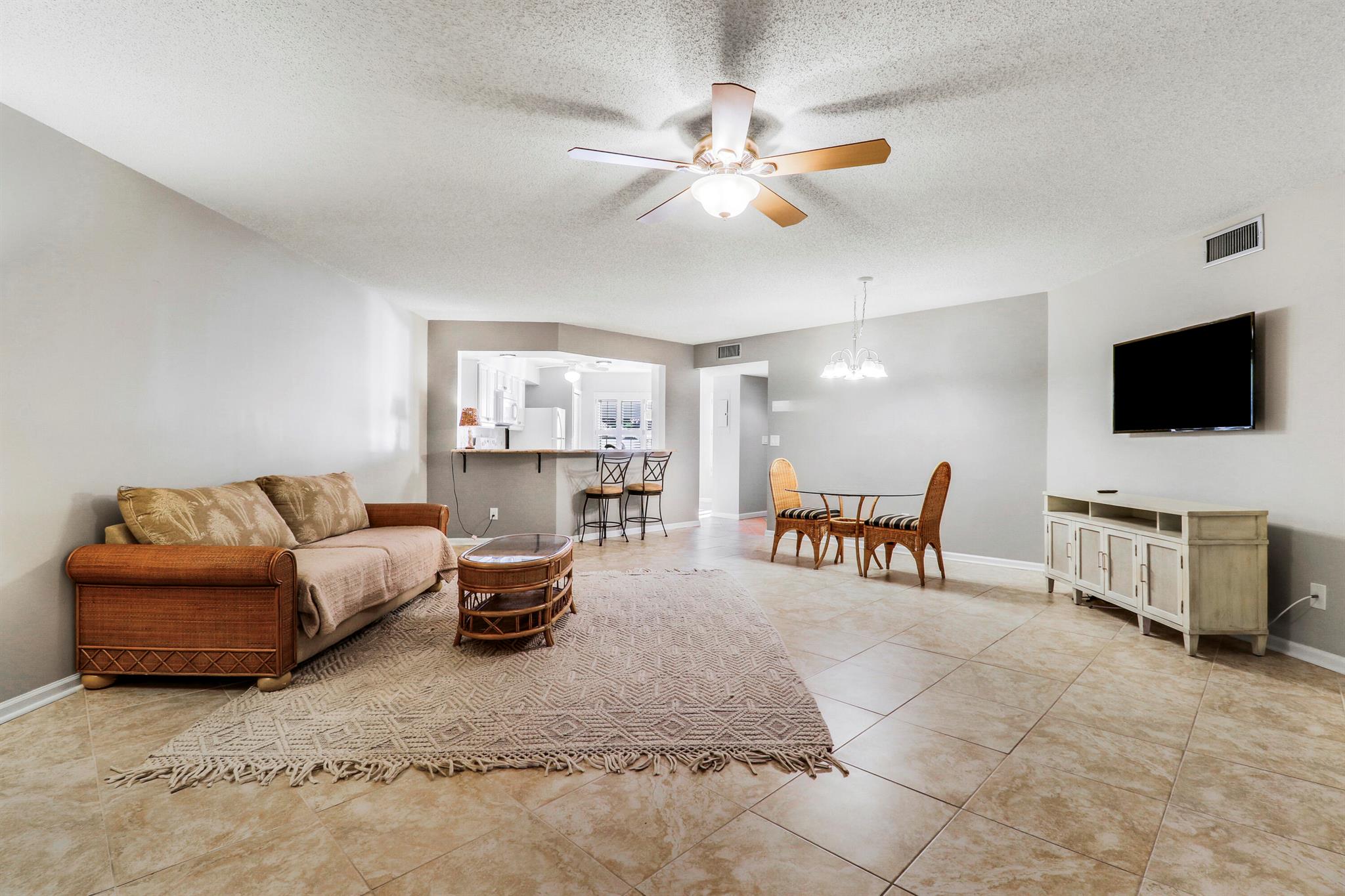 MONTEGO COVE CONDO - Residential