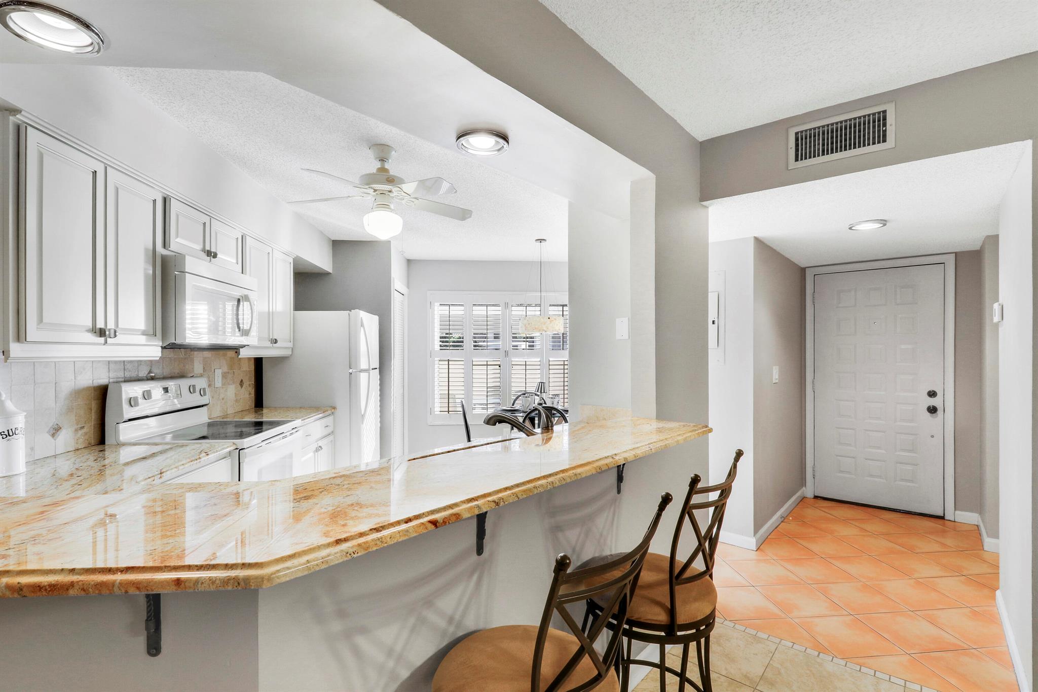 MONTEGO COVE CONDO - Residential