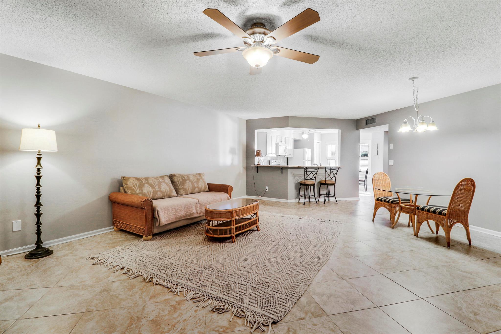 MONTEGO COVE CONDO - Residential