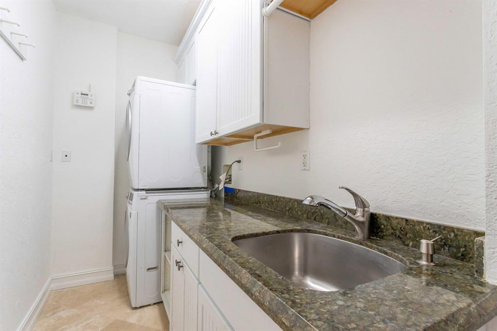 OCEAN RIDGE BEACH - Residential