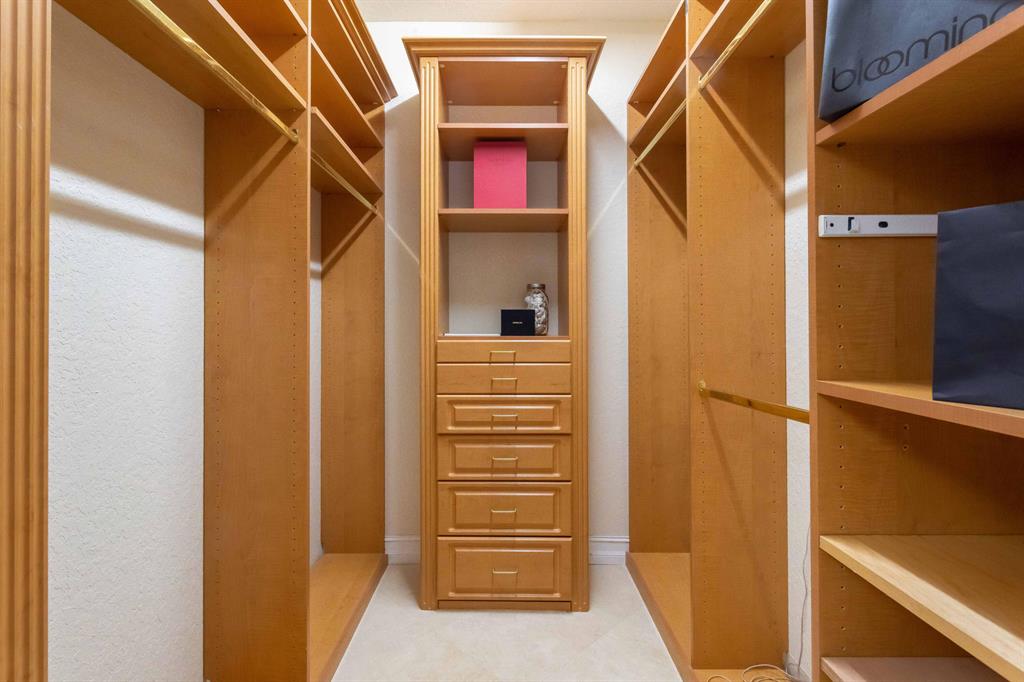 OCEAN RIDGE BEACH - Residential