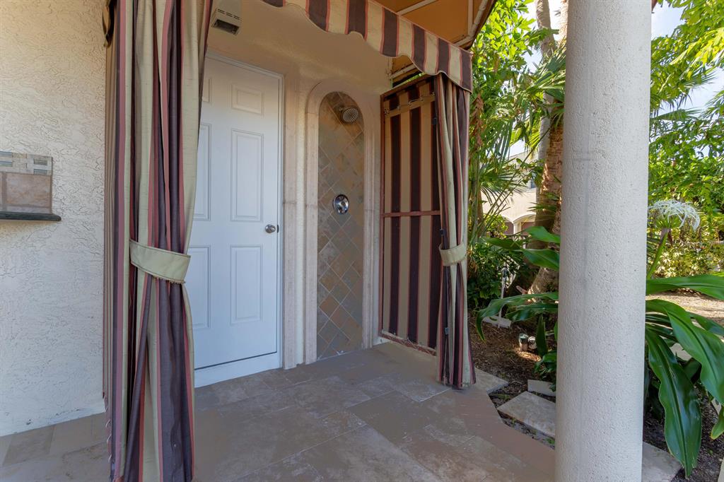 OCEAN RIDGE BEACH - Residential