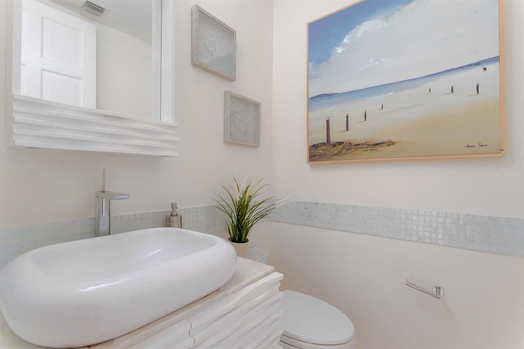 OCEAN RIDGE BEACH - Residential