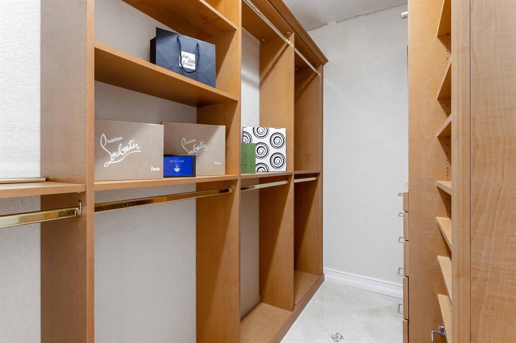 OCEAN RIDGE BEACH - Residential