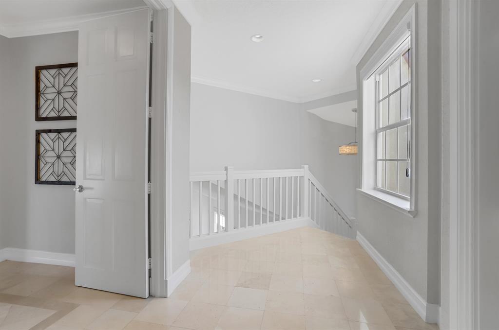 OCEAN RIDGE BEACH - Residential