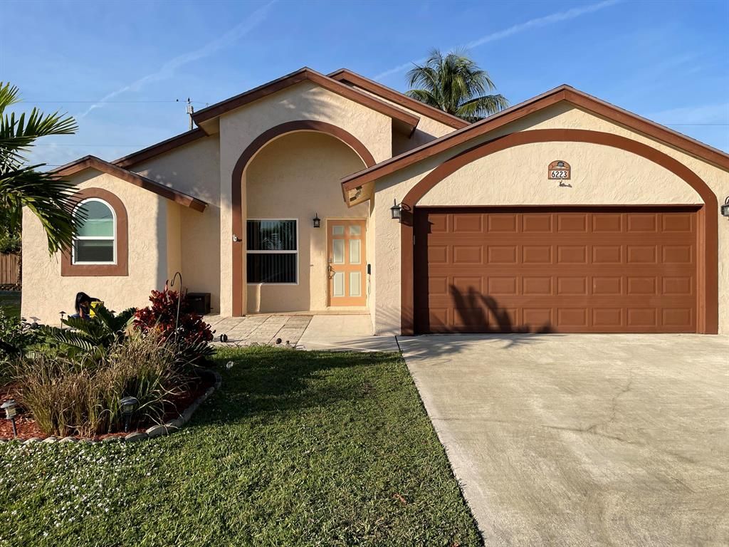 Photo of 6223 Kendrick Street, Jupiter, FL 33458 (MLS # R10759674)