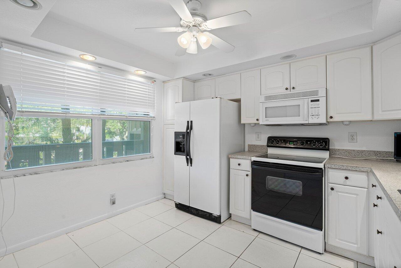 3005 Portofino Isle C2