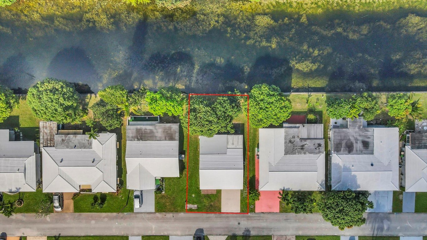 MAINLANDS OF TAMARAC LAKE - Residential