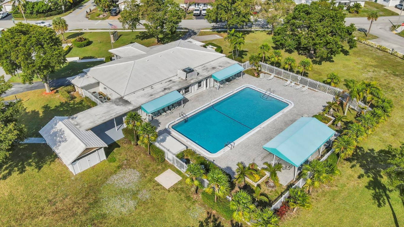 MAINLANDS OF TAMARAC LAKE - Residential