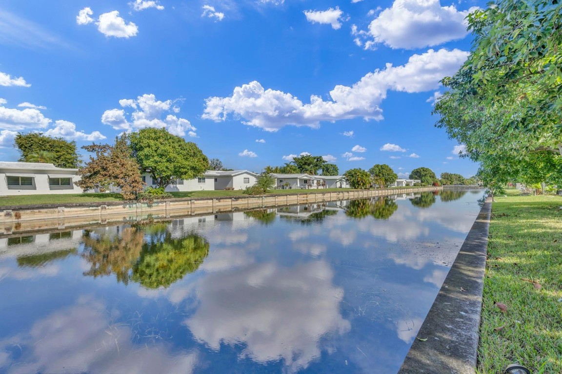 MAINLANDS OF TAMARAC LAKE - Residential