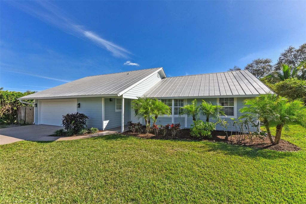 Photo of 8918 SE Colony Street, Hobe Sound, FL 33455 (MLS # F10463668)