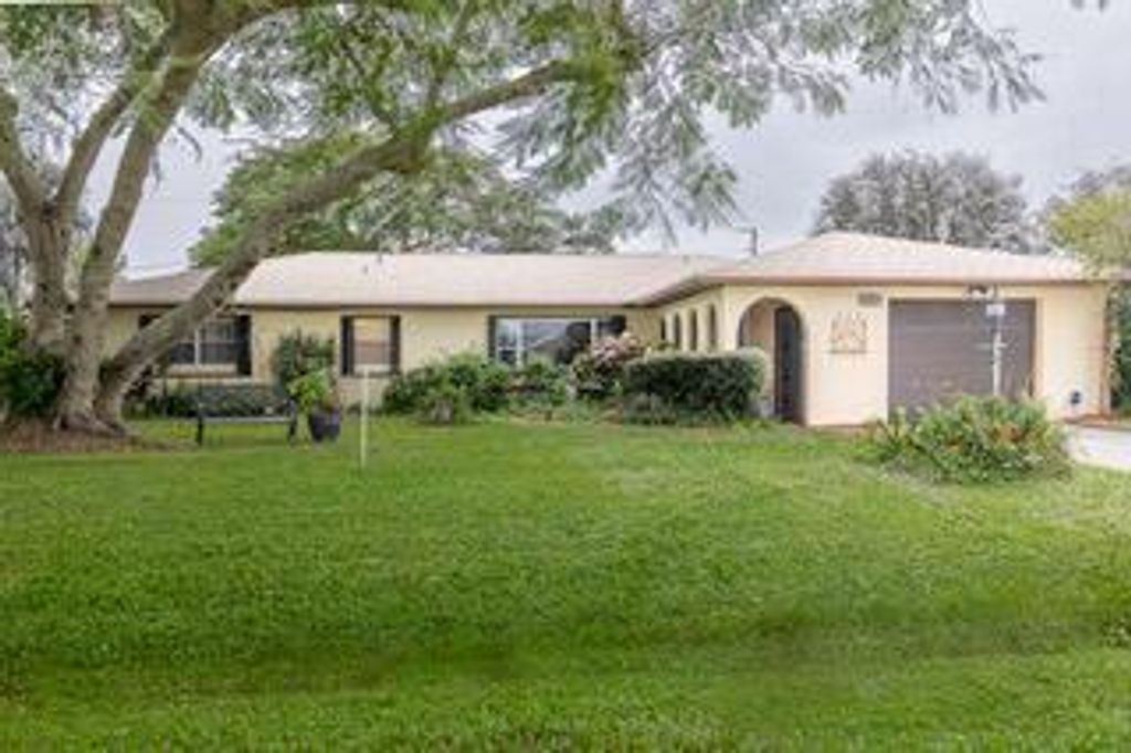 Photo of 573 SE Marydale Terrace, Port Saint Lucie, FL 34983 (MLS # R10943491)