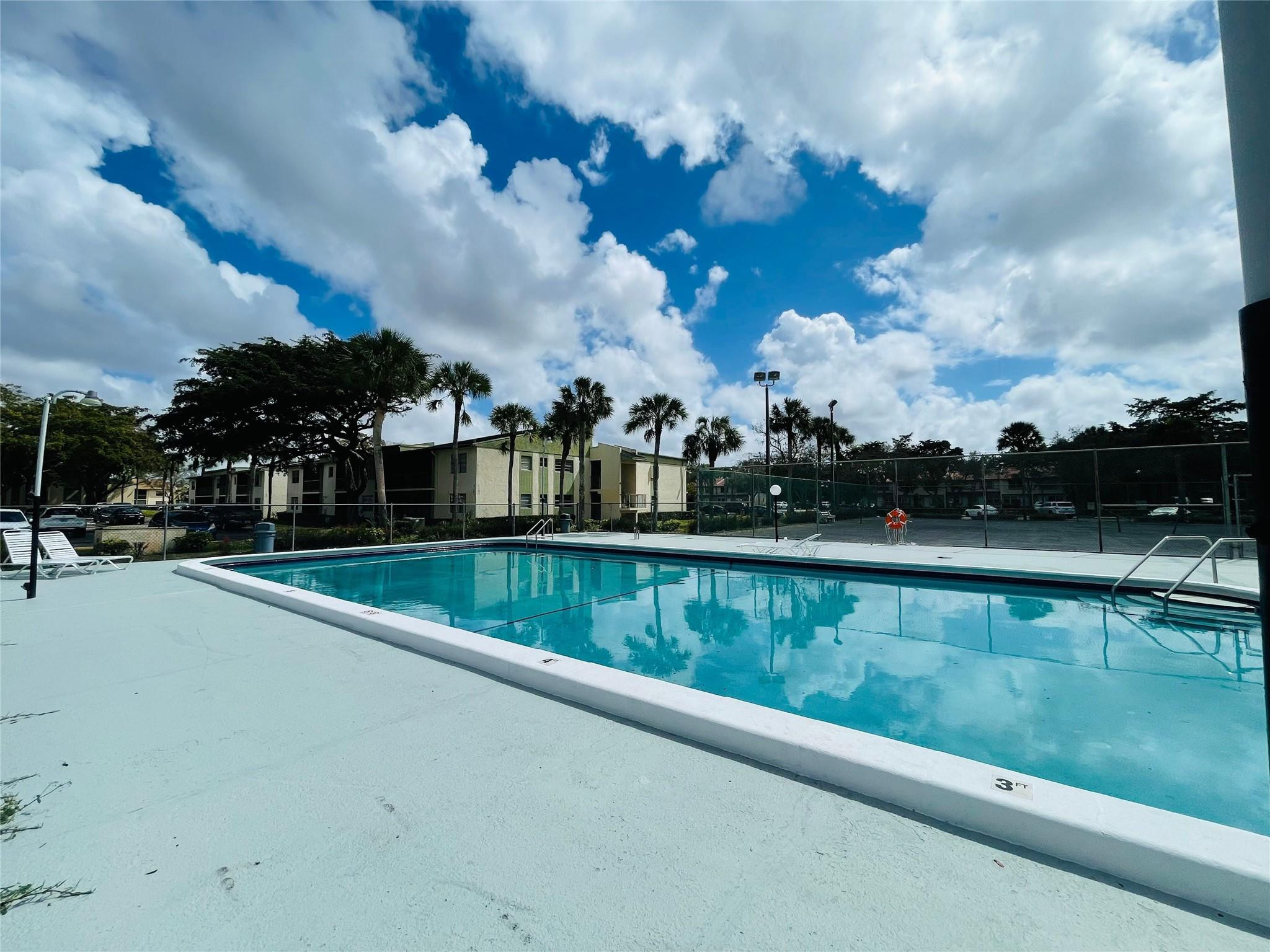 RAMBLEWOOD EAST CONDO - Residential Lease