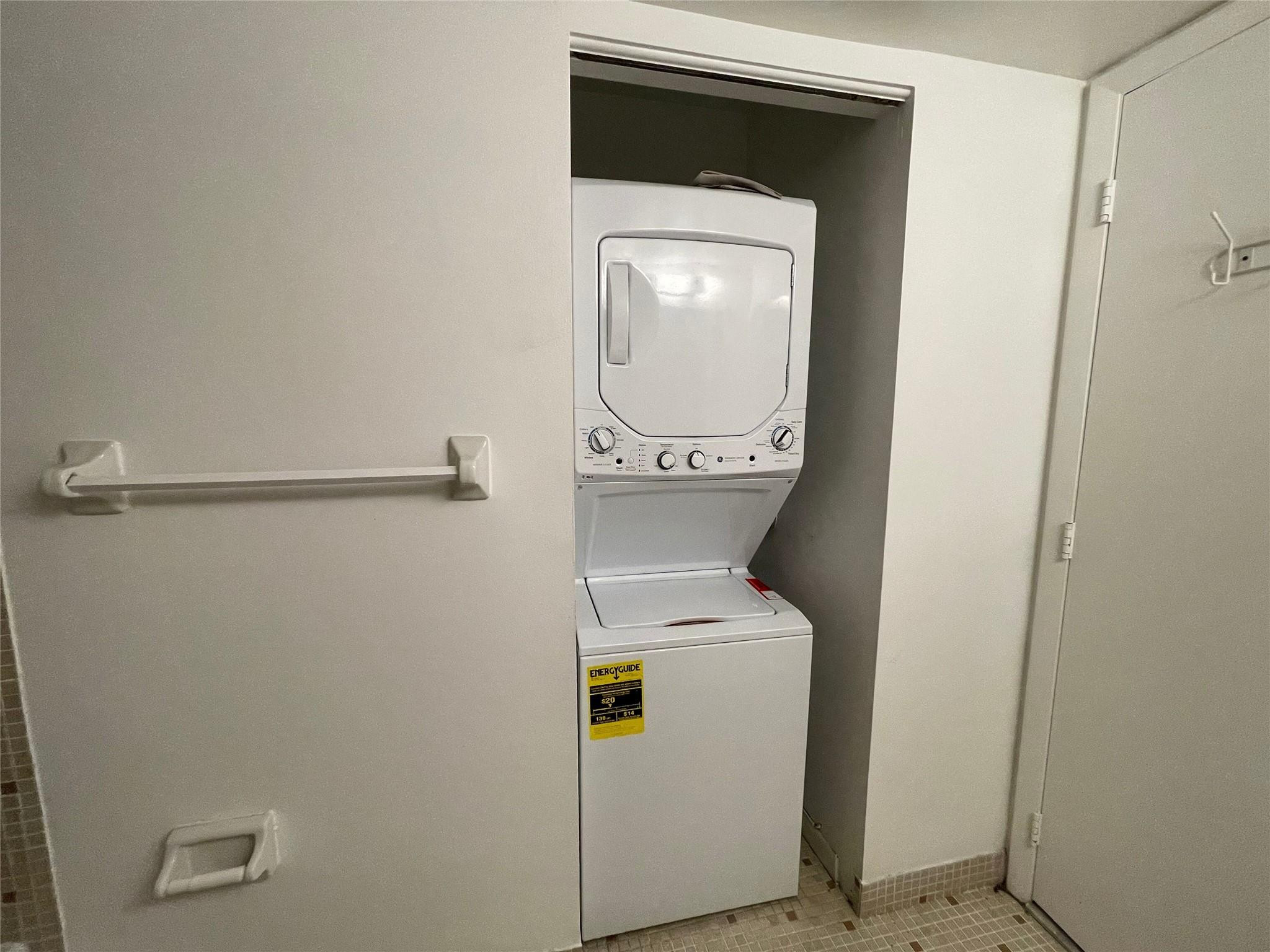 RAMBLEWOOD EAST CONDO - Residential Lease