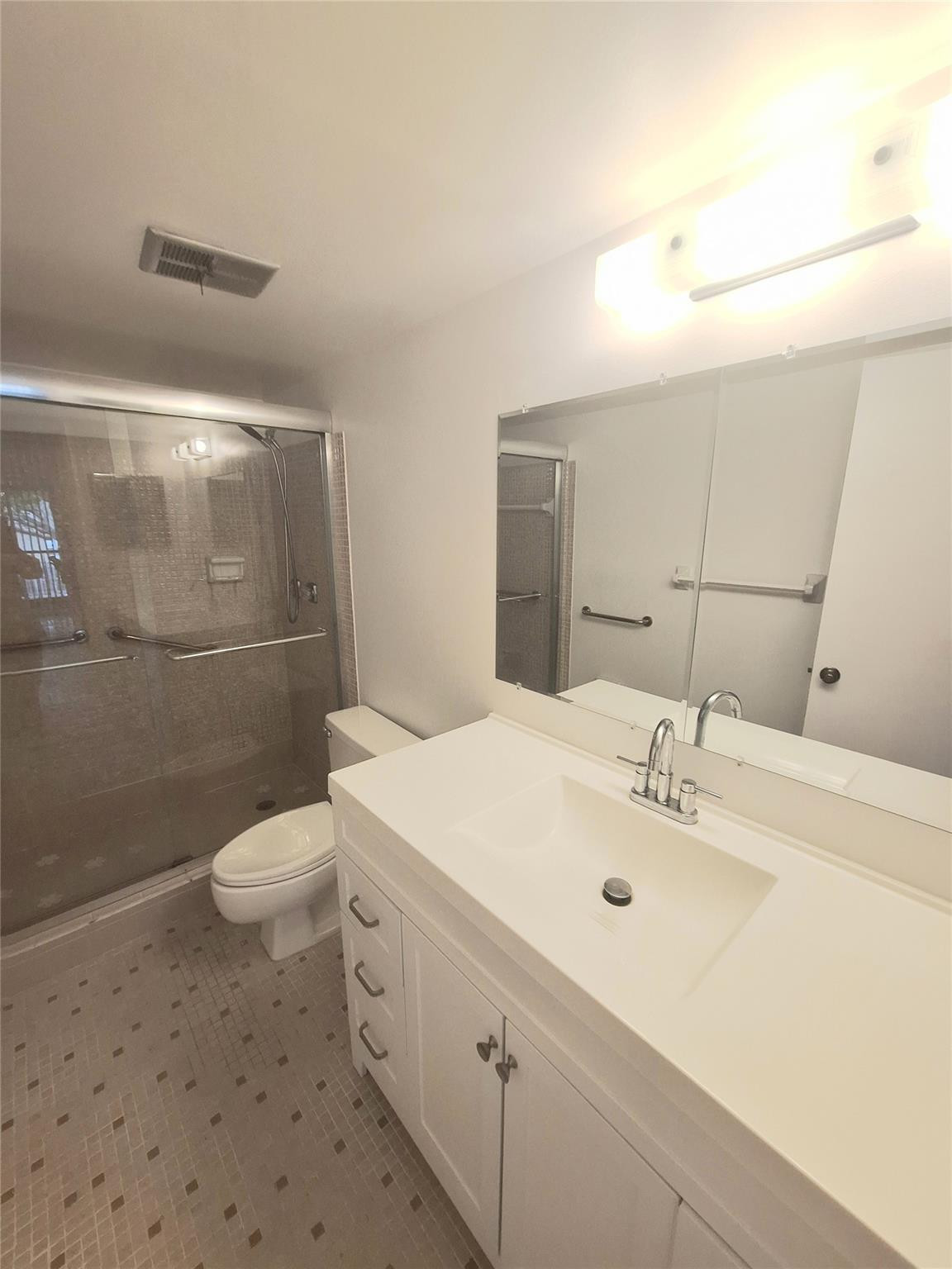 RAMBLEWOOD EAST CONDO - Residential Lease