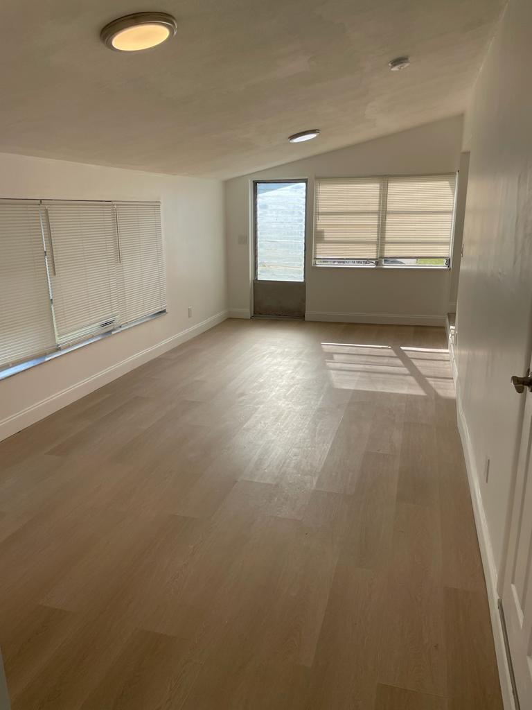 LAKE OSBORNE PARK - Residential