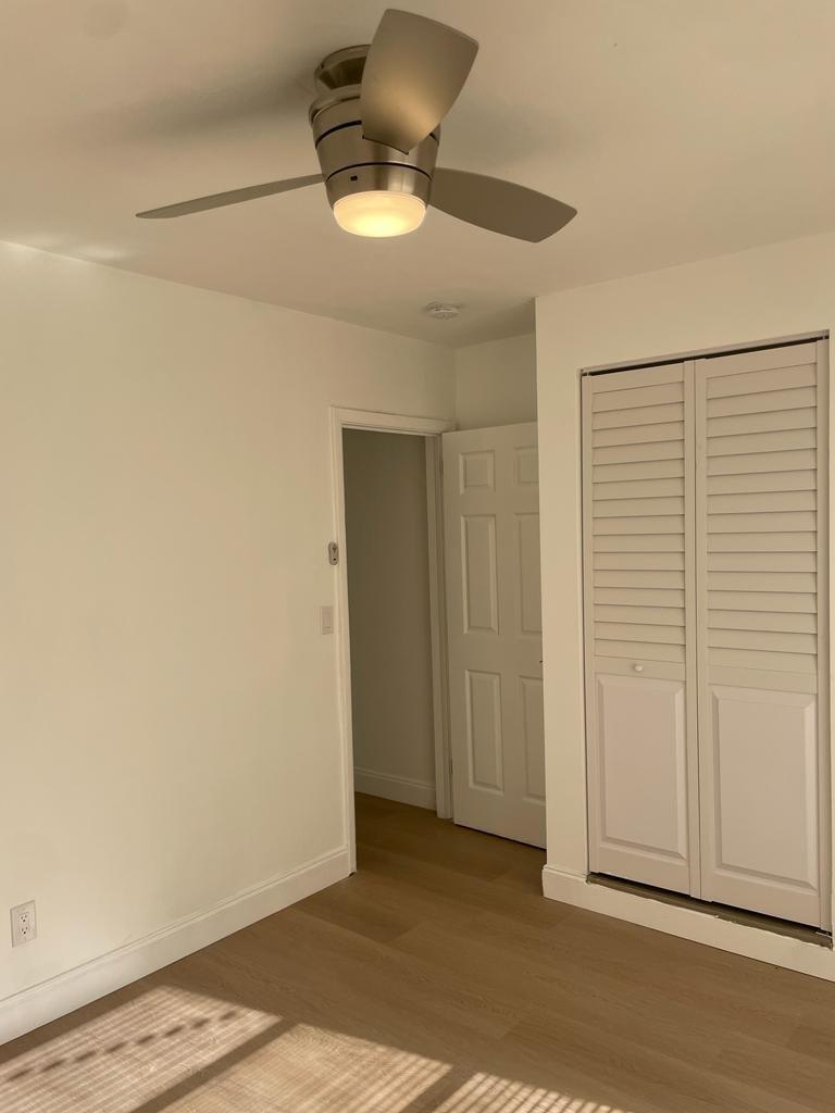 LAKE OSBORNE PARK - Residential