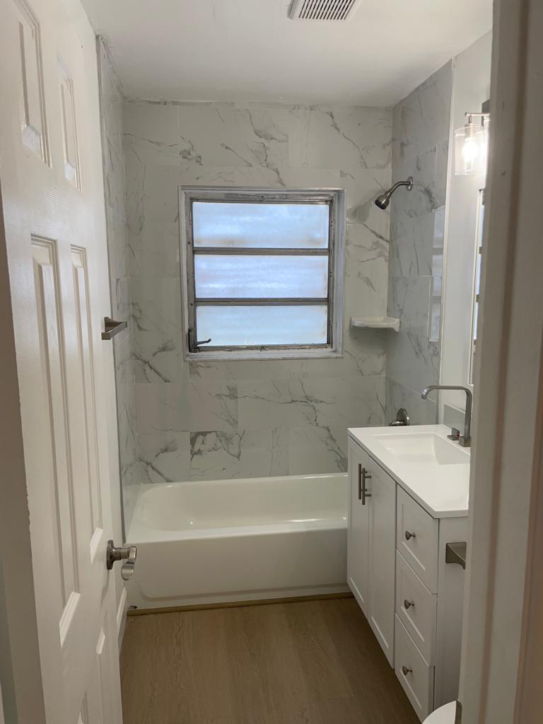 LAKE OSBORNE PARK - Residential