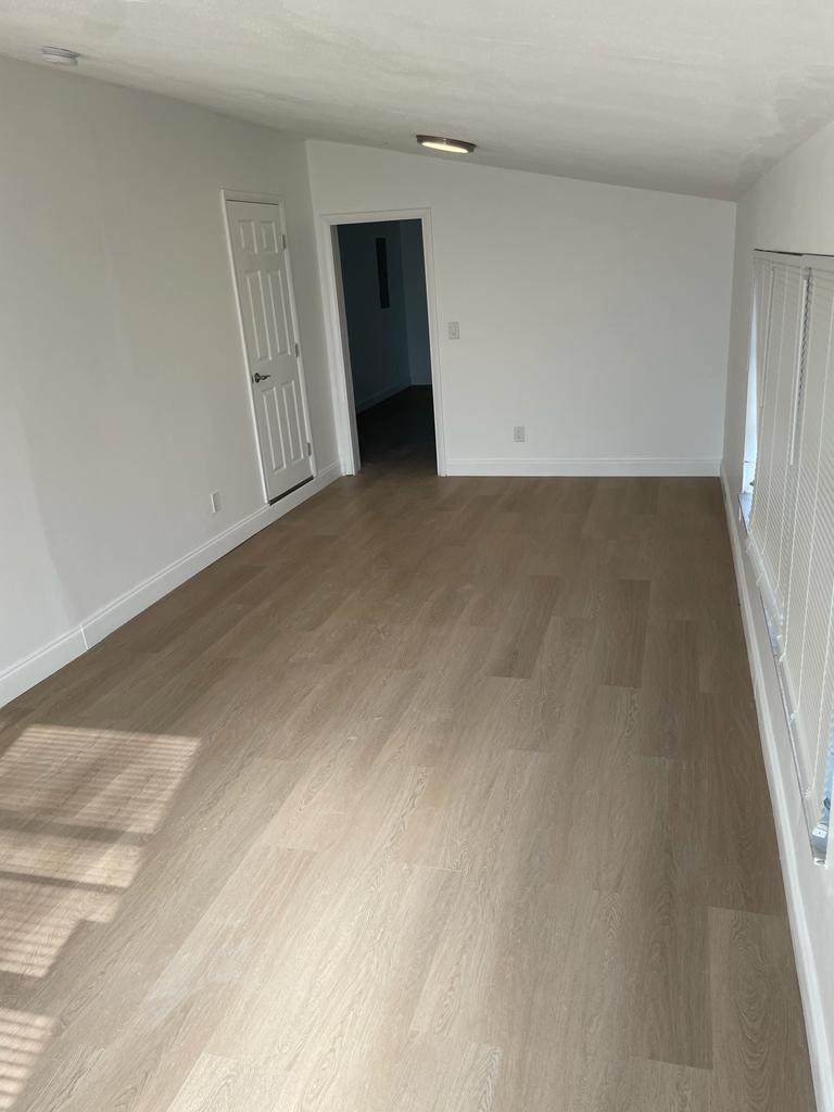 LAKE OSBORNE PARK - Residential