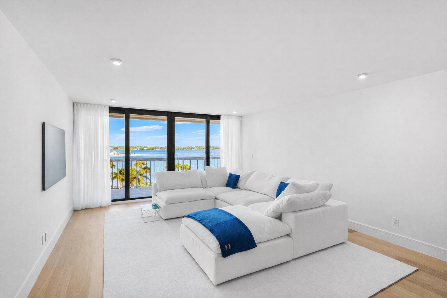 DORCHESTER OF PALM BEACH CONDO - Residential