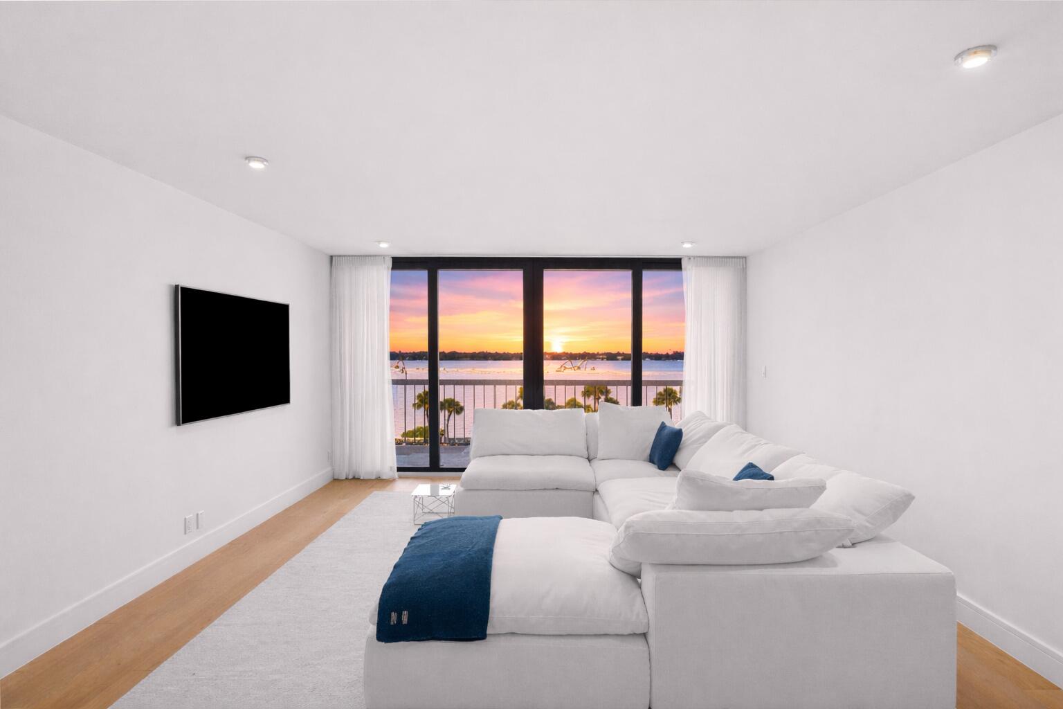 DORCHESTER OF PALM BEACH CONDO - Residential