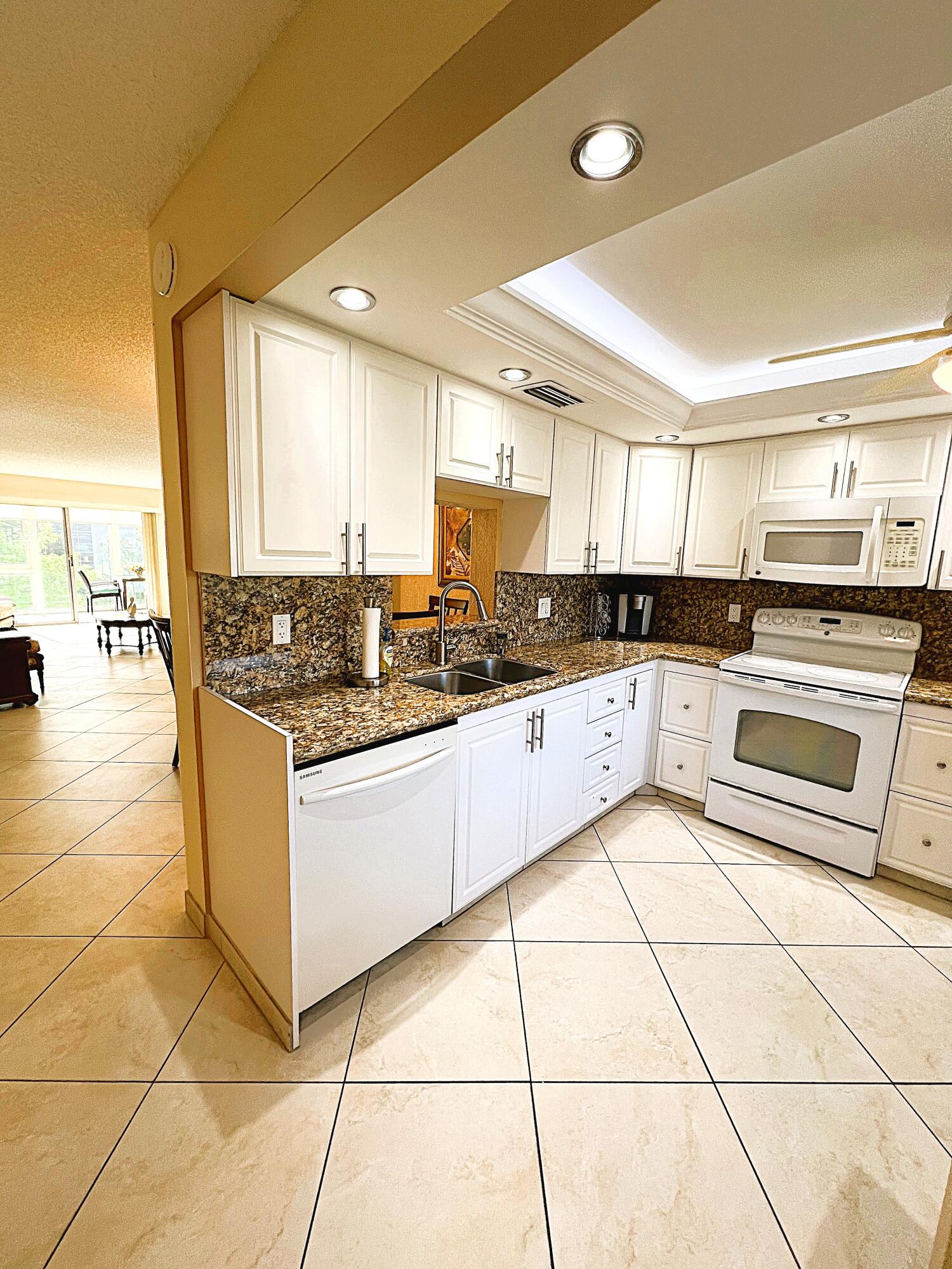 BIMINI VILLAGE A CONDO - Residential