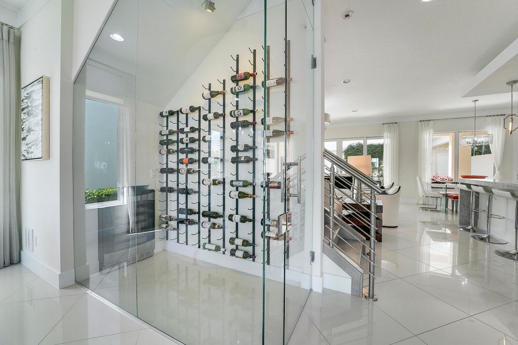 Photo of 1022 Faulkner Terrace, Palm Beach Gardens, FL 33418 (MLS # B26012069)