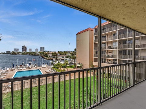 Tiny photo for 740 S Federal Highway #316, Pompano Beach, FL 33062 (MLS # B26035692)