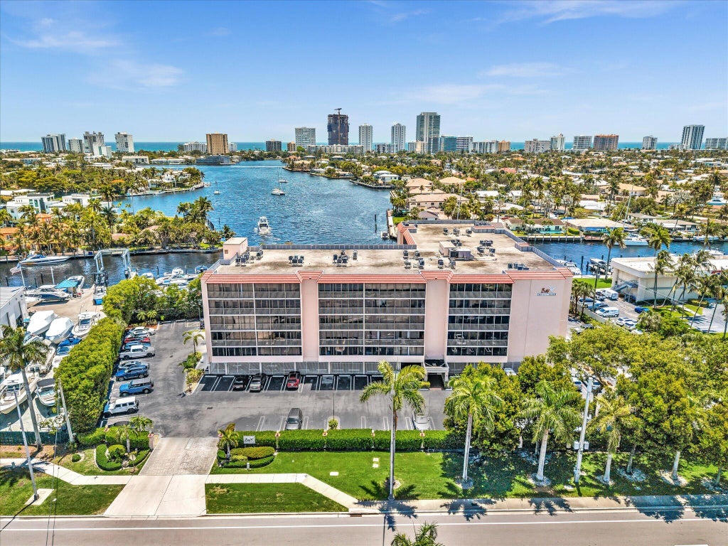 Photo of 740 S Federal Highway #316, Pompano Beach, FL 33062 (MLS # B26035692)