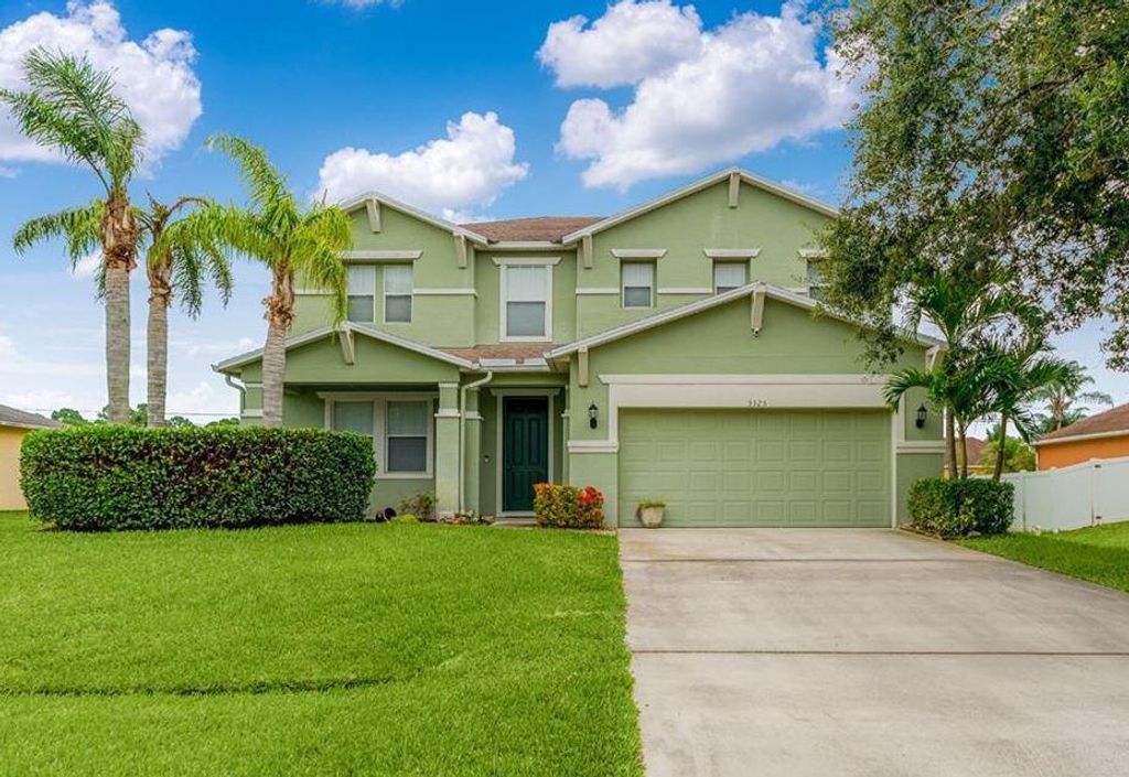 Photo of 3325 SW Frankford Street, Port St Lucie, FL 34953 (MLS # R10907321)