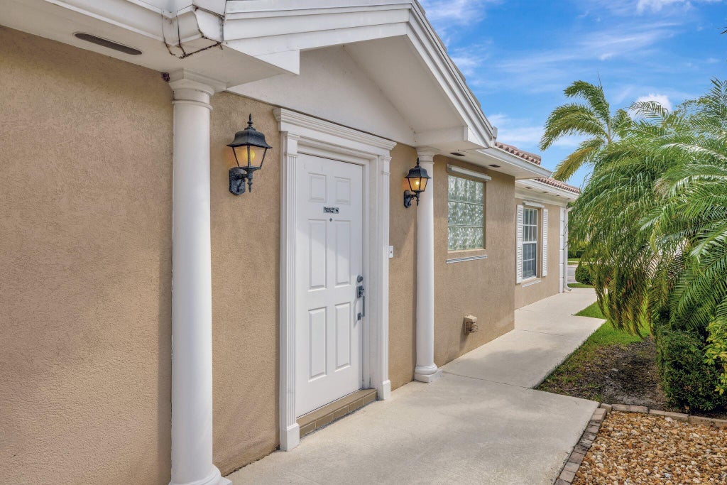 Photo of 10894 SW Dardanelle Drive, Port Saint Lucie, FL 34987 (MLS # R11070616)